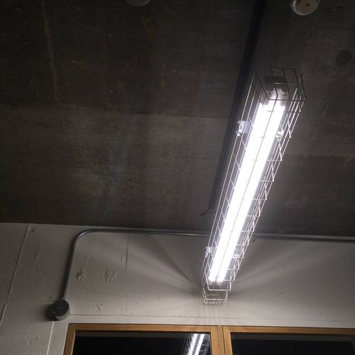 led/照明器具/2灯/ステンレス/ガード付き/ダクトレール/店舗/カフェ